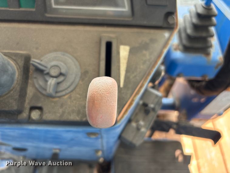 image for item EU7405 New Holland TC30 MFWD tractor