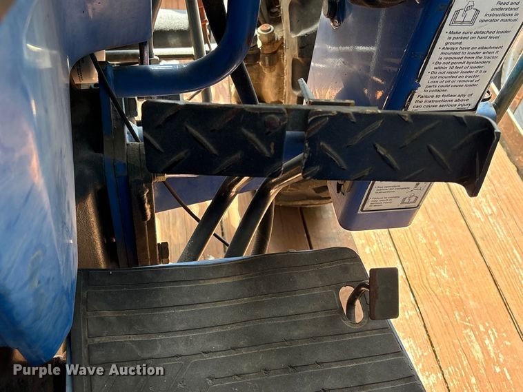 image for item EU7405 New Holland TC30 MFWD tractor