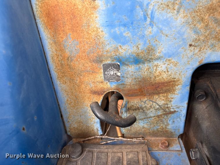 image for item EU7405 New Holland TC30 MFWD tractor