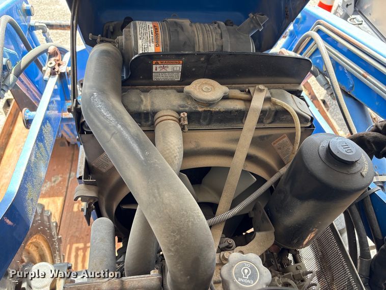 image for item EU7405 New Holland TC30 MFWD tractor