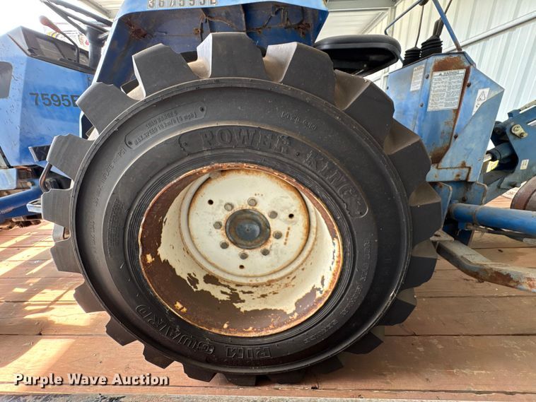 image for item EU7405 New Holland TC30 MFWD tractor