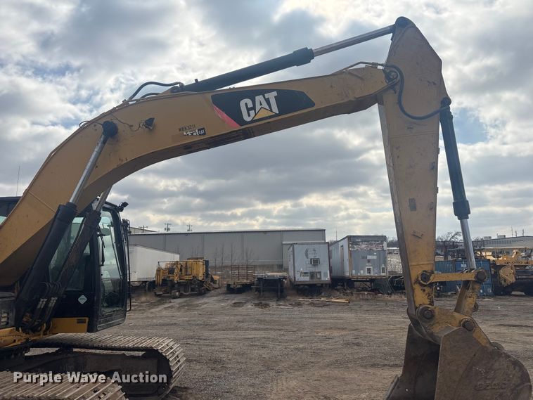 image for item EV2676 2014 Caterpillar 320EL excavator
