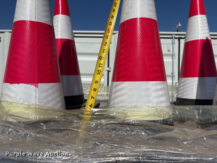 image for item EV2707 (250) IRanch traffic cones