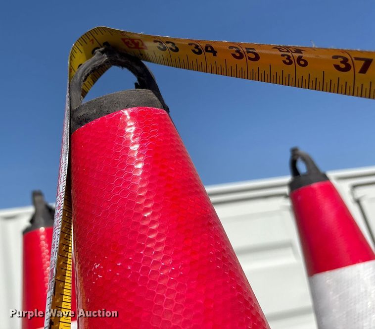 image for item EV2707 (250) IRanch traffic cones