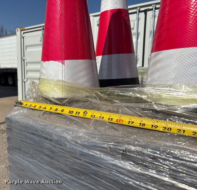 image for item EV2707 (250) IRanch traffic cones
