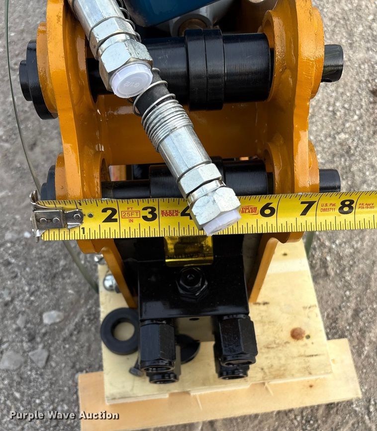 image for item EV2718 2025 PC400 breaker