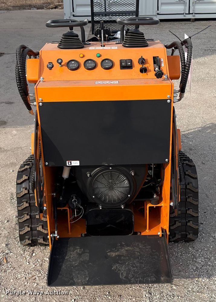 image for item EV2719 2025 Arteer QB-480 compact utility loader