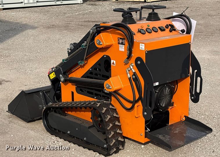 image for item EV2719 2025 Arteer QB-480 compact utility loader