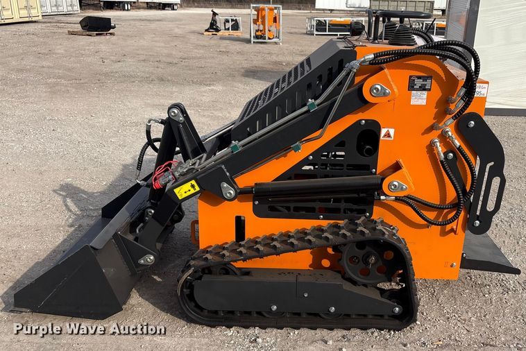 image for item EV2719 2025 Arteer QB-480 compact utility loader