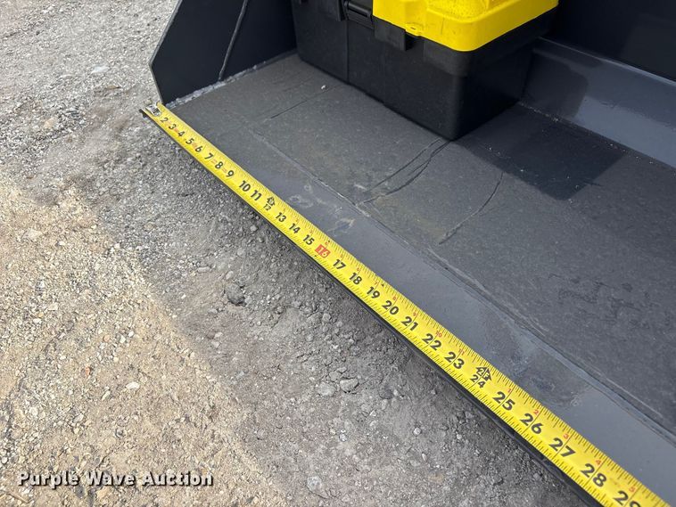 image for item EV2719 2025 Arteer QB-480 compact utility loader