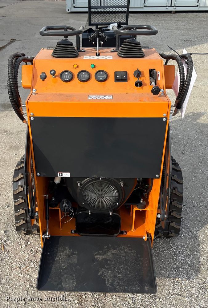 image for item EV2719 2025 Arteer QB-480 compact utility loader