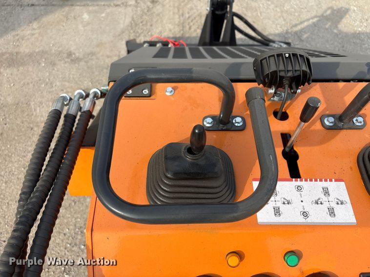 image for item EV2719 2025 Arteer QB-480 compact utility loader