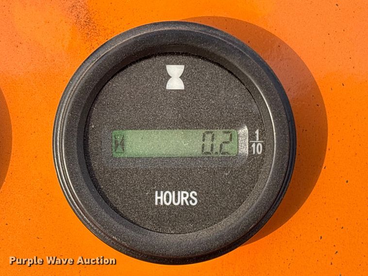 image for item EV2719 2025 Arteer QB-480 compact utility loader