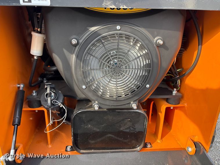 image for item EV2719 2025 Arteer QB-480 compact utility loader