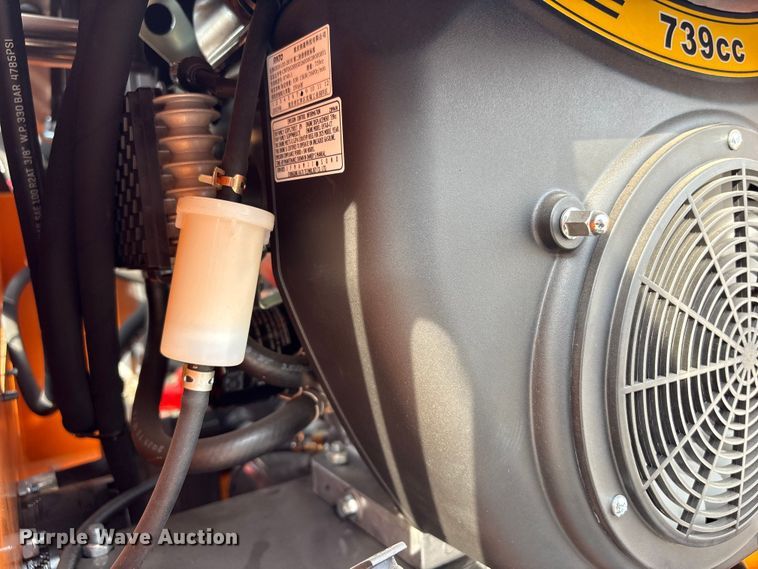 image for item EV2719 2025 Arteer QB-480 compact utility loader