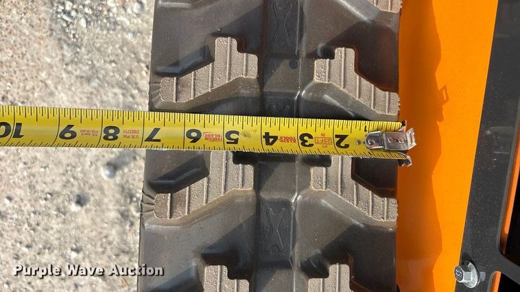 image for item EV2719 2025 Arteer QB-480 compact utility loader