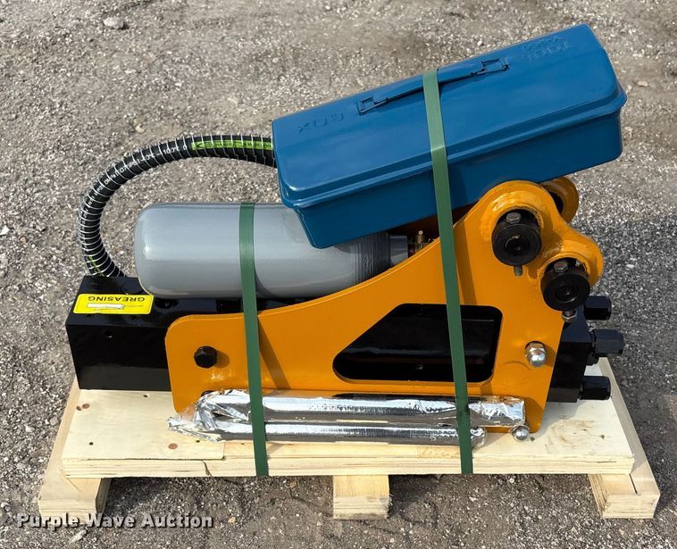 image for item EV2721 2025 PC400 breaker