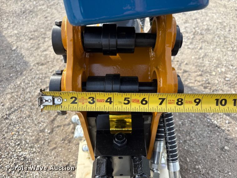 image for item EV2721 2025 PC400 breaker