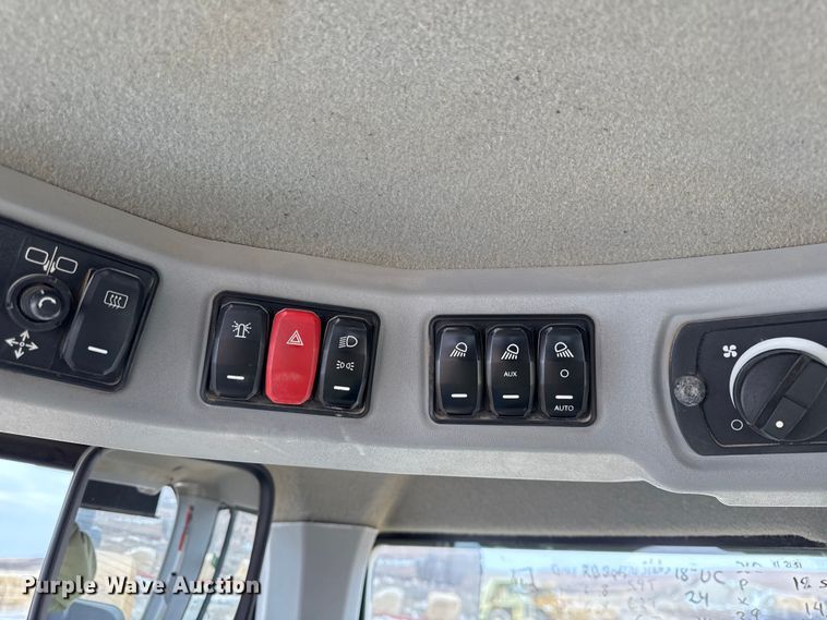 image for item EV6003 2017 Caterpillar 926M high lift wheel loader