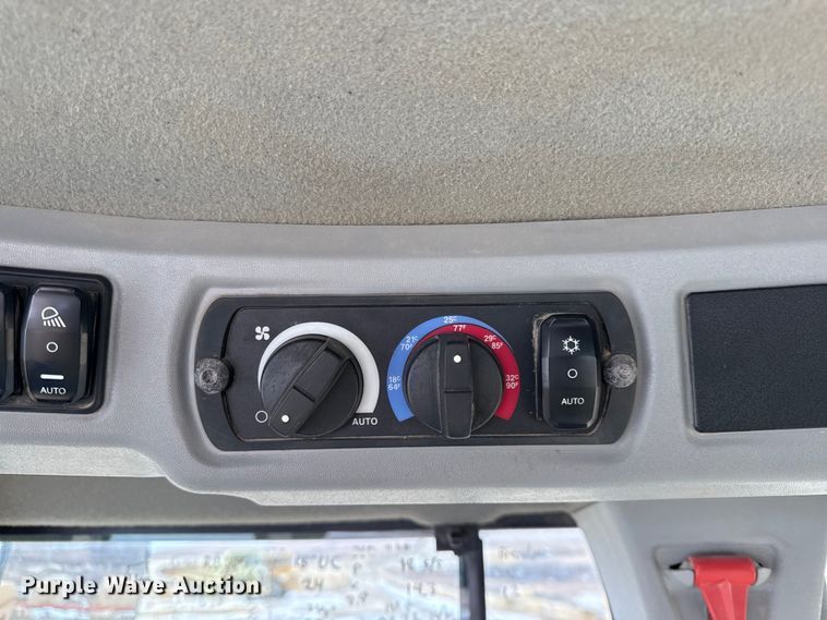 image for item EV6003 2017 Caterpillar 926M high lift wheel loader