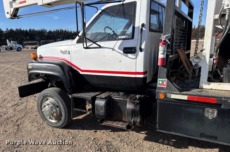 image for item FB0625 1991 Chevrolet C6500 pulling truck