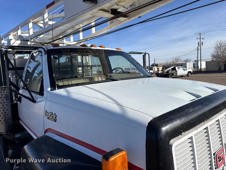 image for item FB0625 1991 Chevrolet C6500 pulling truck