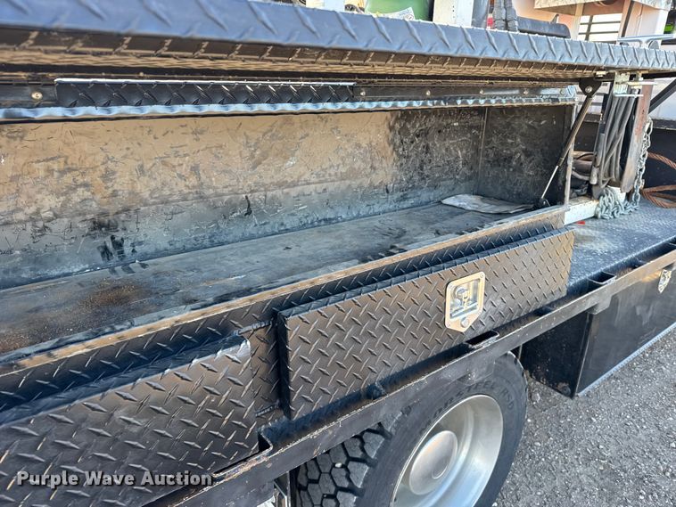 image for item FB0625 1991 Chevrolet C6500 pulling truck