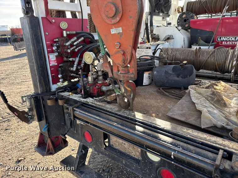 image for item FB0625 1991 Chevrolet C6500 pulling truck