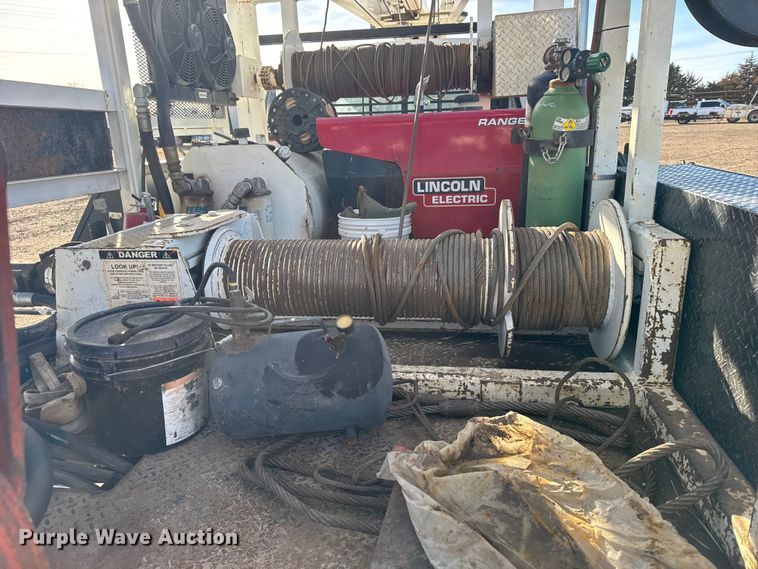 image for item FB0625 1991 Chevrolet C6500 pulling truck