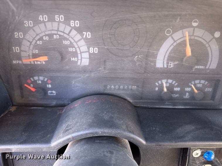 image for item FB0625 1991 Chevrolet C6500 pulling truck