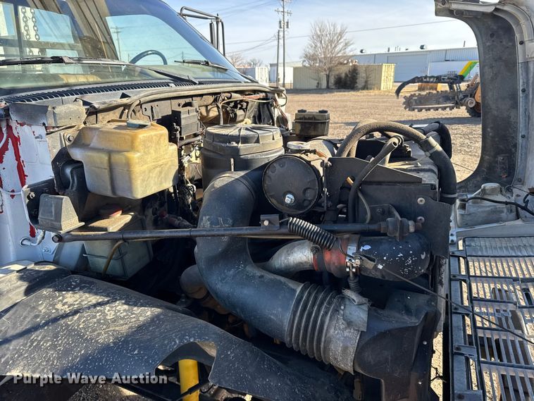 image for item FB0625 1991 Chevrolet C6500 pulling truck