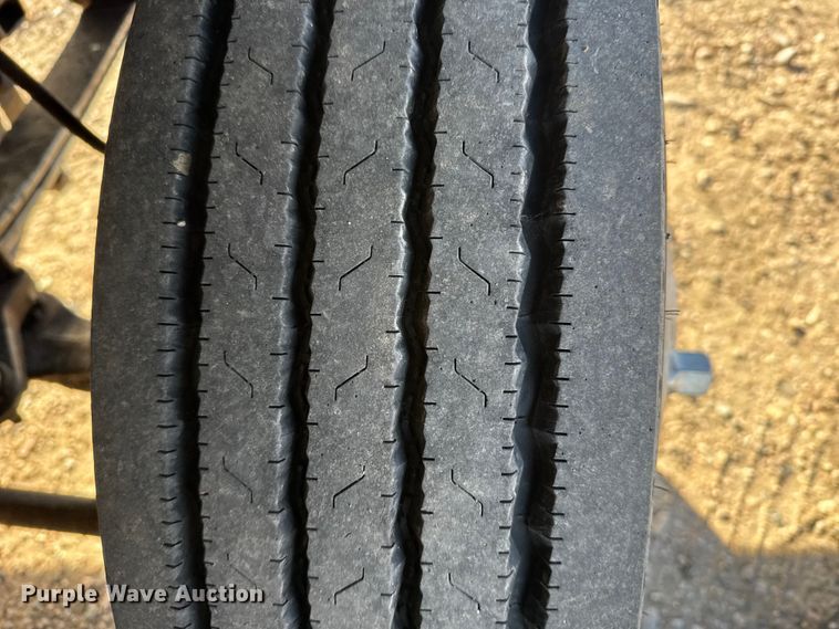 image for item FB0625 1991 Chevrolet C6500 pulling truck