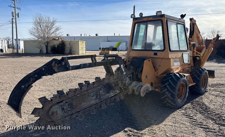 image for item FB0630 2001 Case 960 trencher