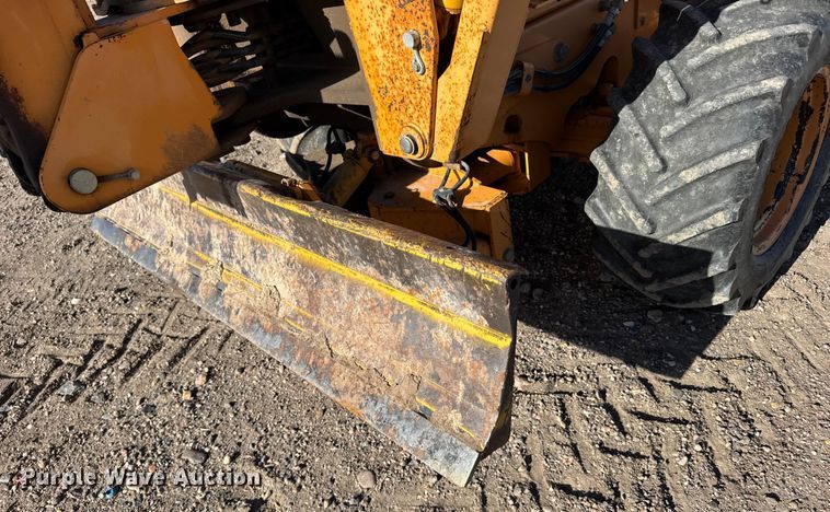 image for item FB0630 2001 Case 960 trencher