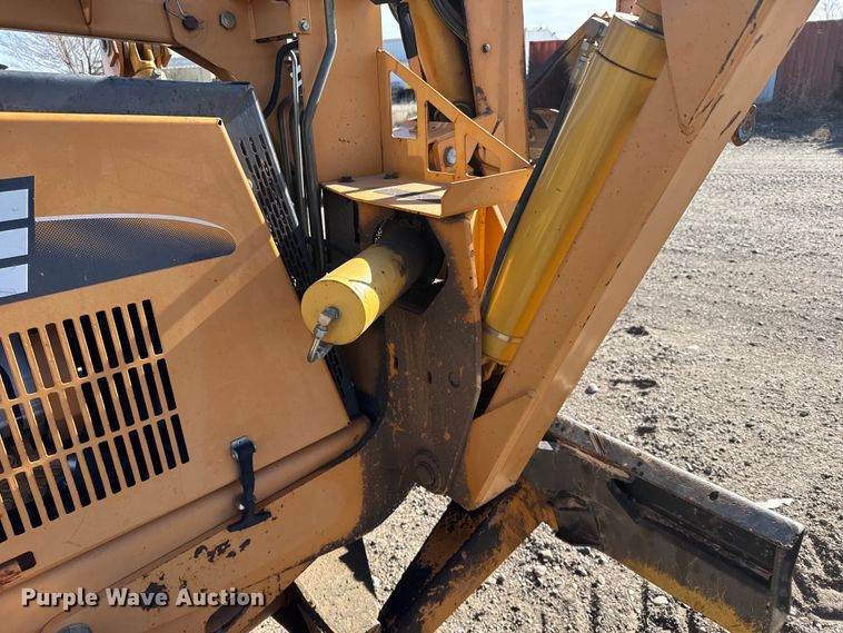 image for item FB0630 2001 Case 960 trencher