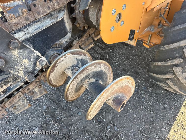 image for item FB0630 2001 Case 960 trencher