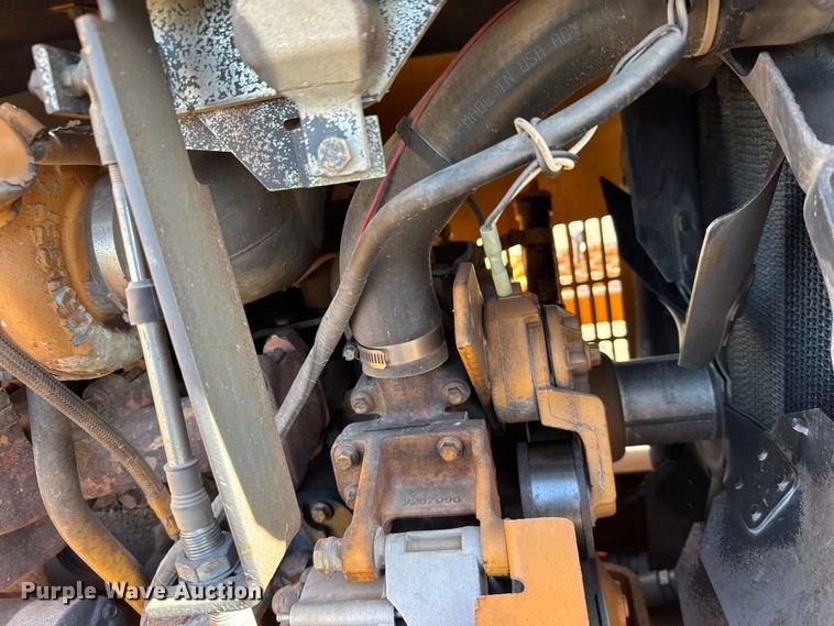 image for item FB0630 2001 Case 960 trencher