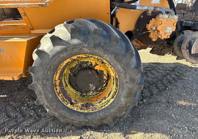 image for item FB0630 2001 Case 960 trencher