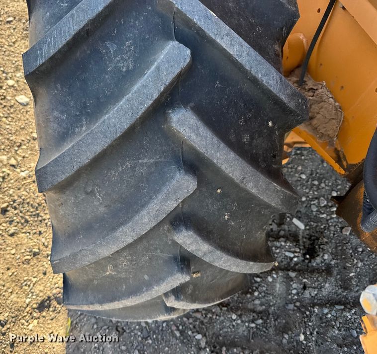 image for item FB0630 2001 Case 960 trencher