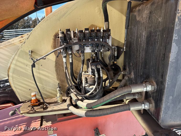 image for item FB0637 JLG 400S boom lift