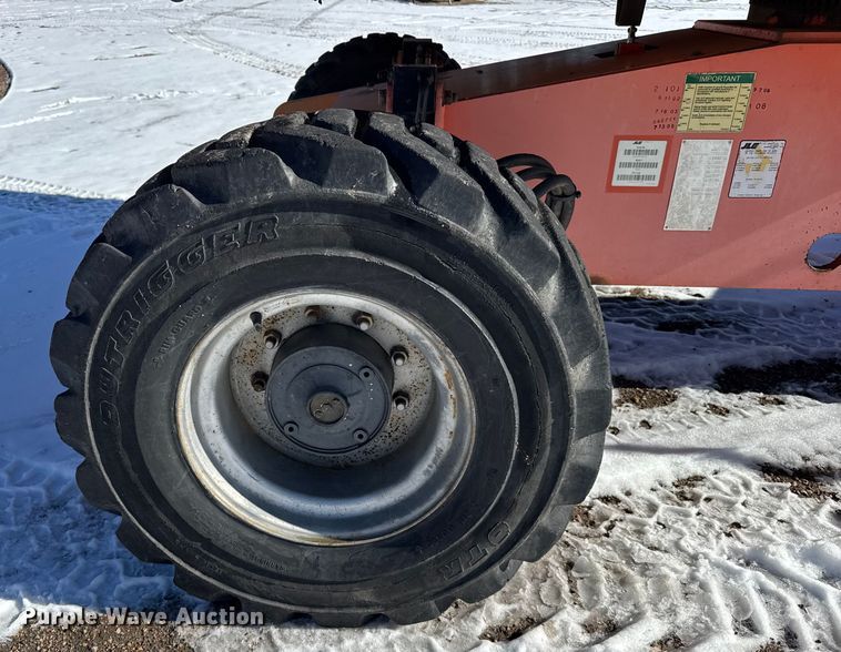 image for item FB0637 JLG 400S boom lift