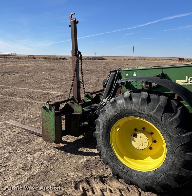 image for item FB0643 2002 John Deere 3400 telehandler