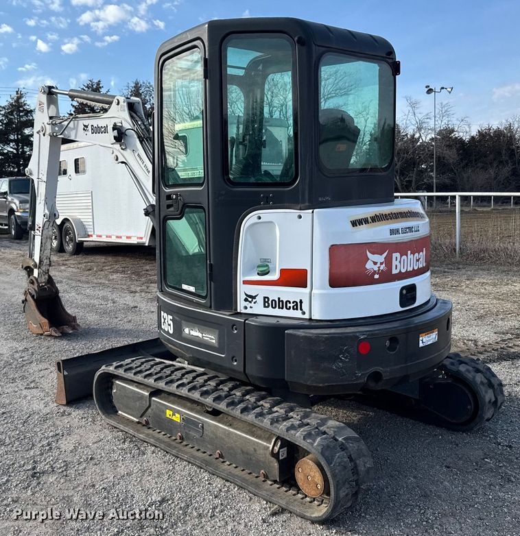 image for item FB0805 2012 Bobcat E35 mini excavator