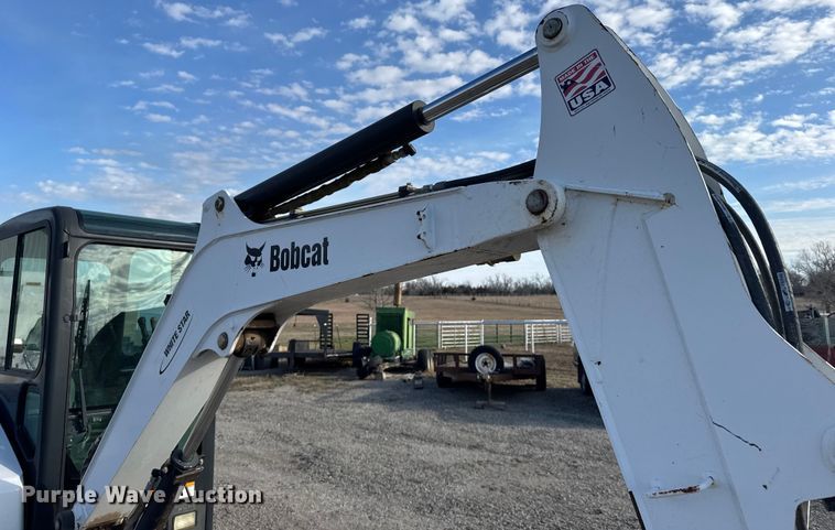 image for item FB0805 2012 Bobcat E35 mini excavator