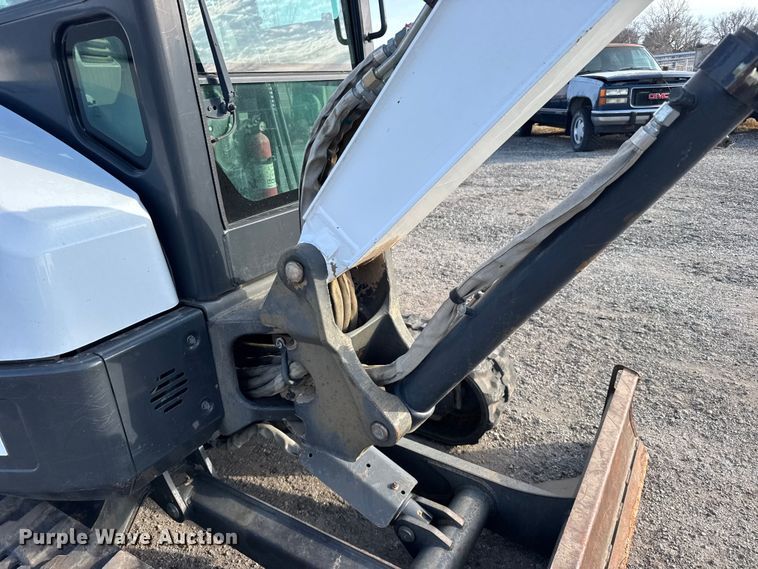 image for item FB0805 2012 Bobcat E35 mini excavator