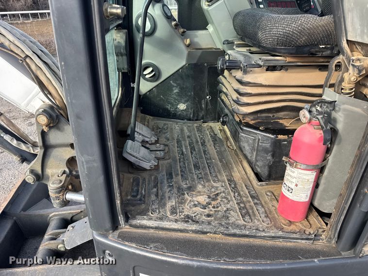 image for item FB0805 2012 Bobcat E35 mini excavator