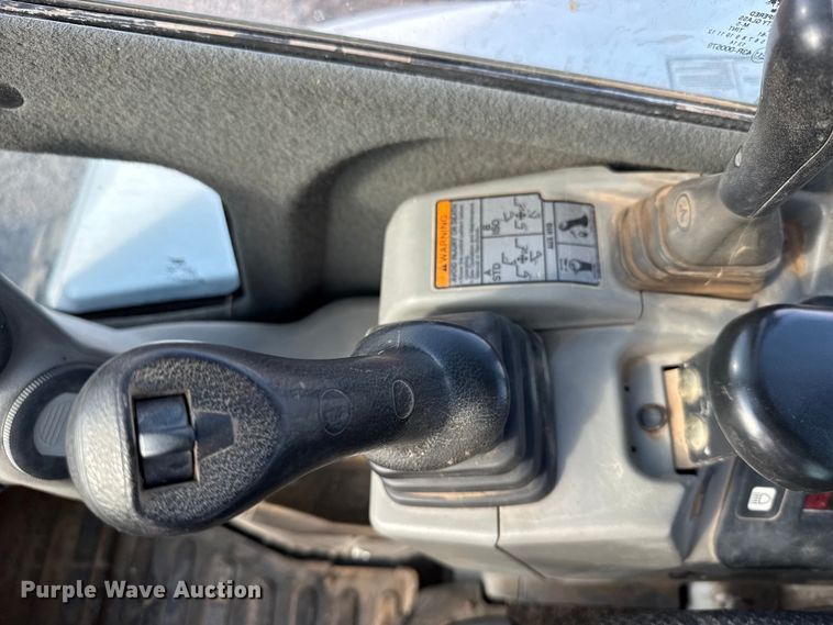 image for item FB0805 2012 Bobcat E35 mini excavator