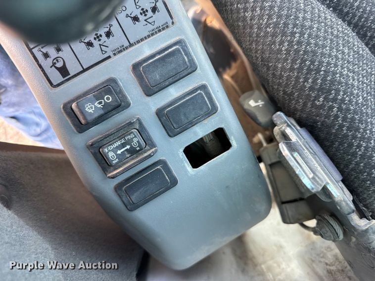 image for item FB0805 2012 Bobcat E35 mini excavator