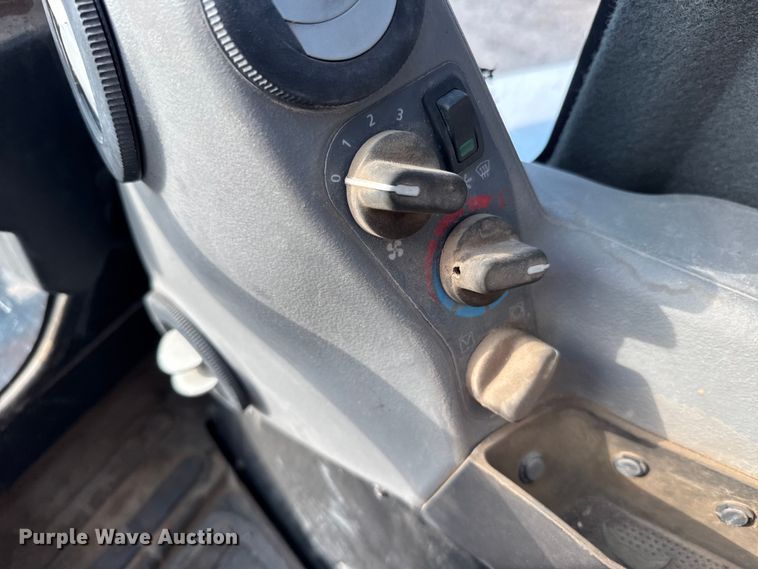 image for item FB0805 2012 Bobcat E35 mini excavator