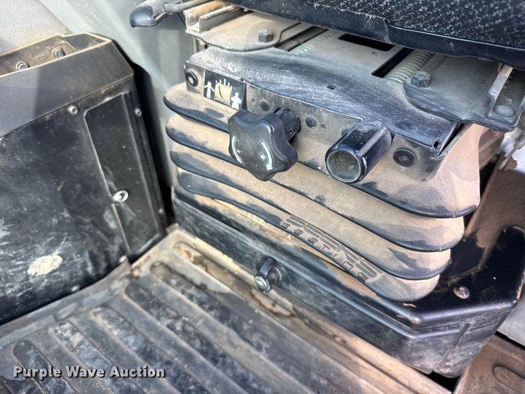 image for item FB0805 2012 Bobcat E35 mini excavator